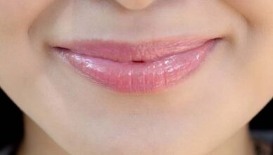 How to Lighten Dark Lips Naturally