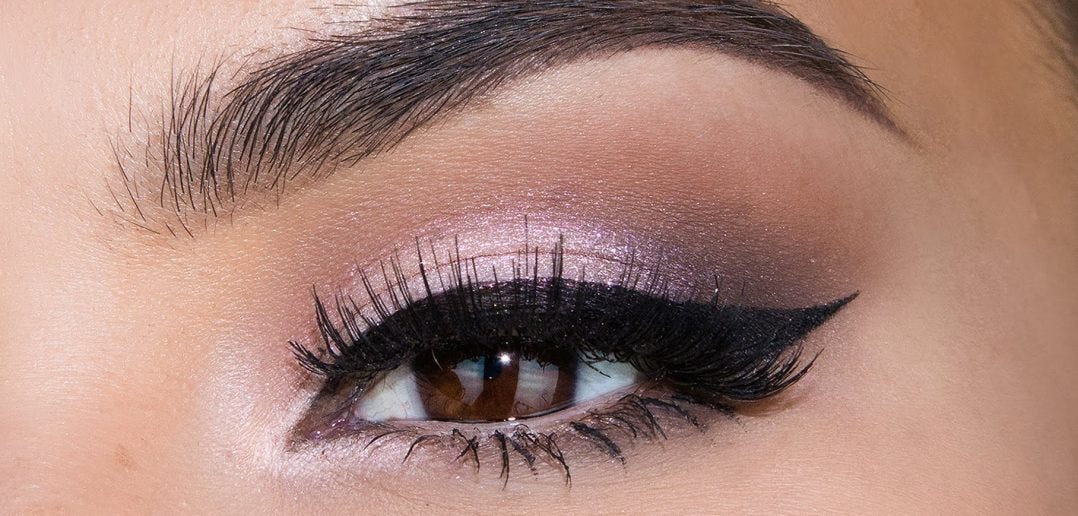 7 Tips to Make your Eye Shadows Look Brighter_New