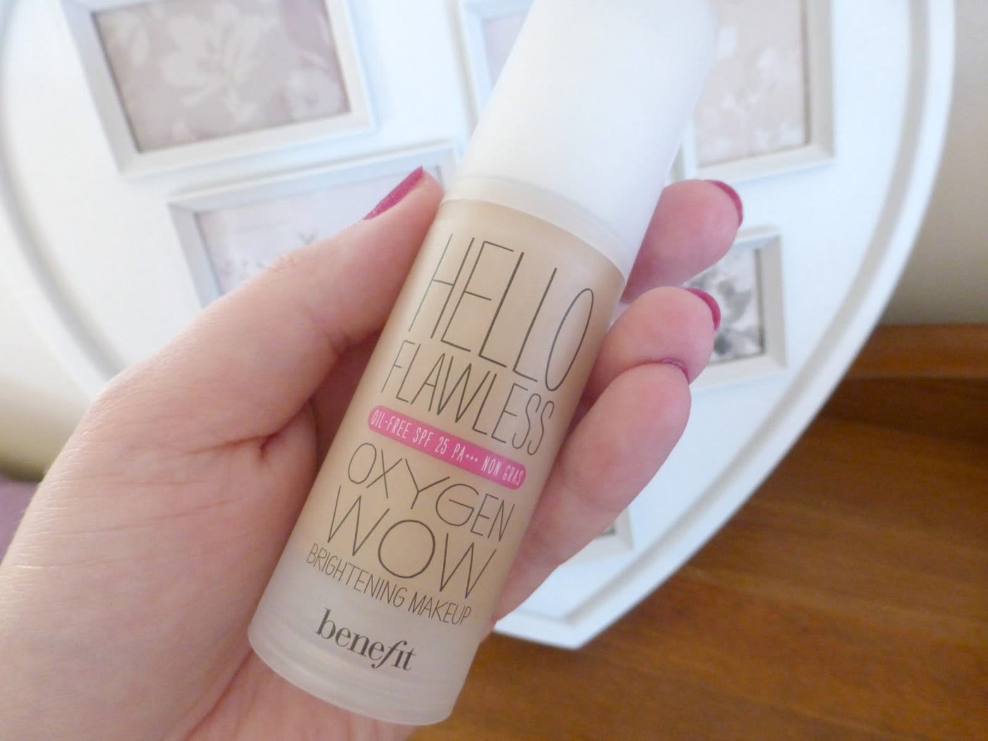Best Foundation for Oily Skin - Benefit Hello Foundation