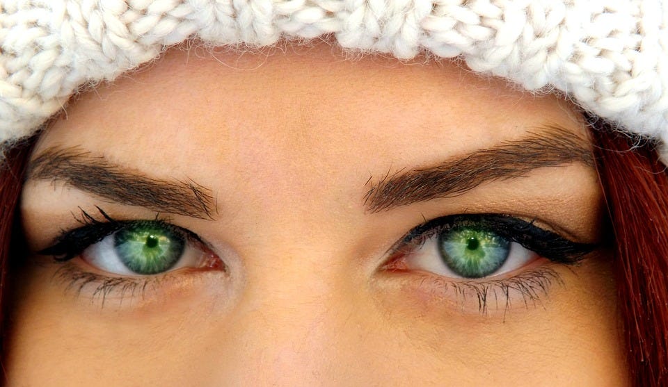 Makeup Tips and Tricks for Green Eyes