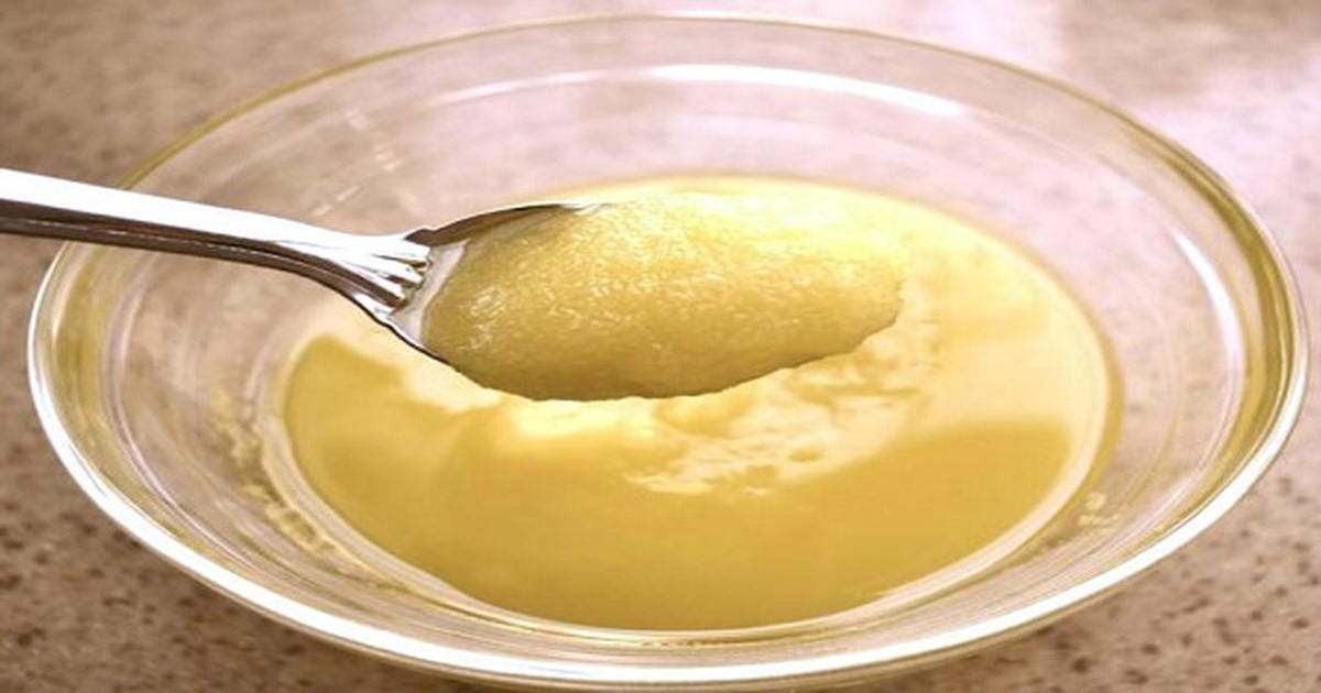 Tips to Remove Makeup with Baking soda and Honey