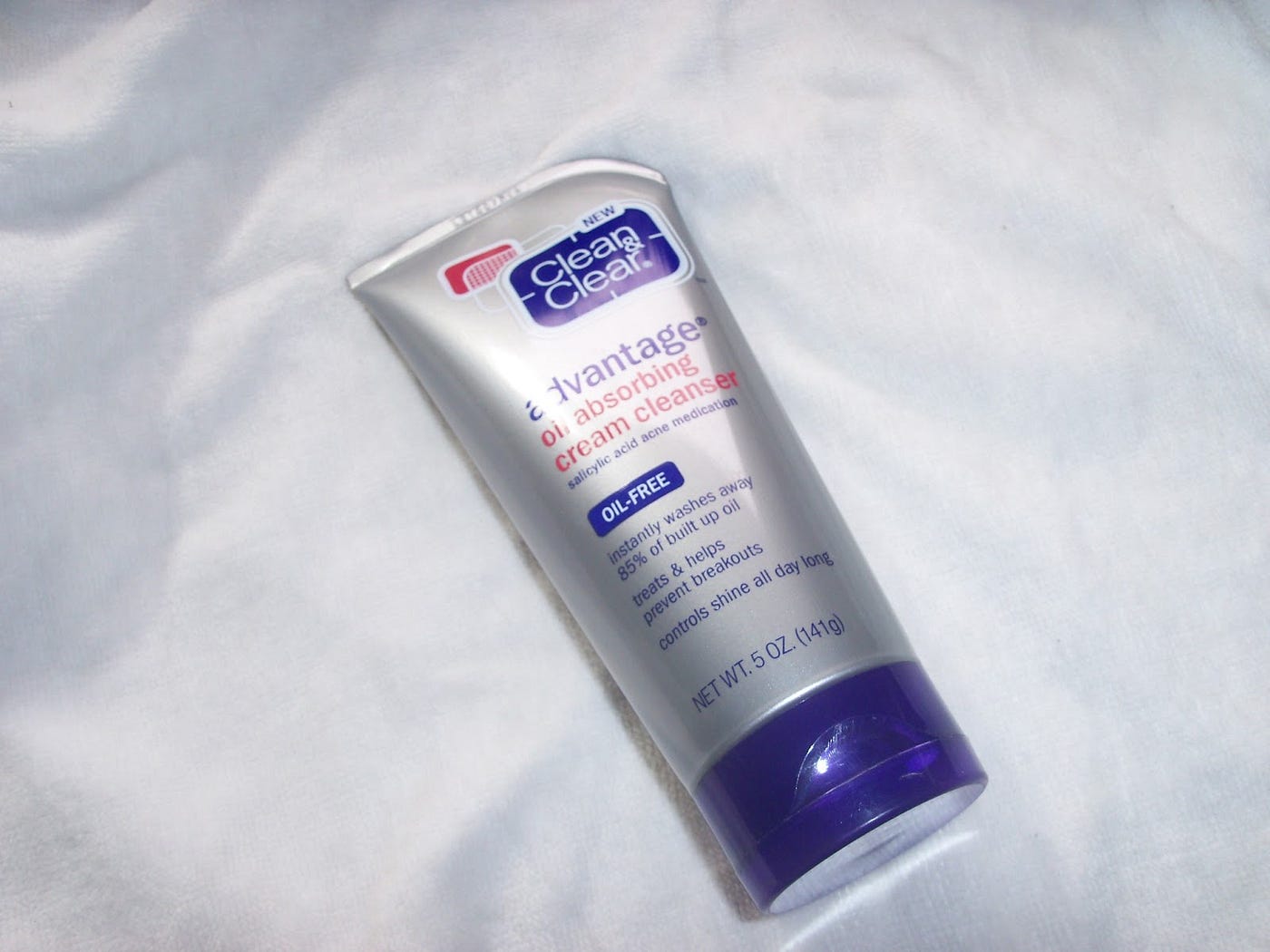 Best Face Wash - Clean & Clear Advantage Oil-absorbing Cream Cleanser