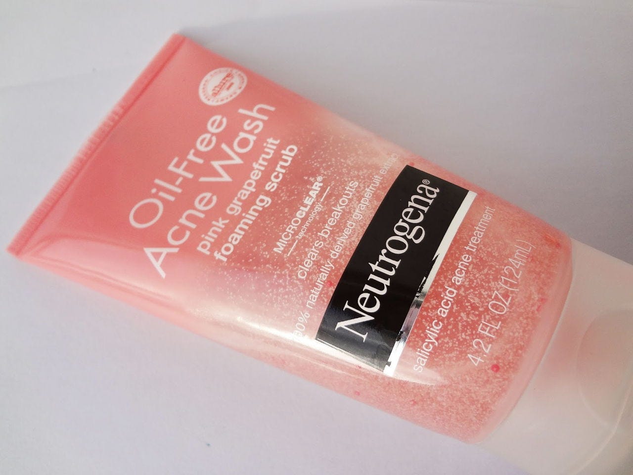 Best Face Washes - Neutrogena Oil Free Salicylic Acid Acne Wash